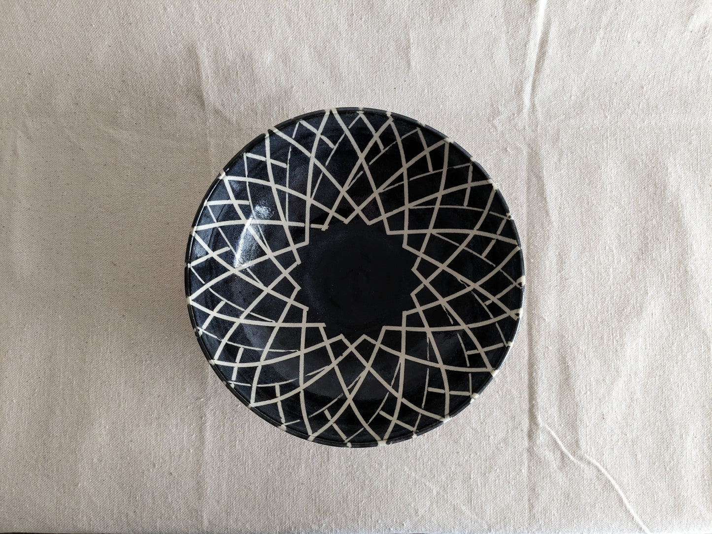 Caffeinated Spider 5-Piece Monochrome Geometric Ceramic Dinnerware Set (in-person pickup only)